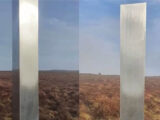 Khối Đá Kỳ Lạ Như UFO Xuất Hiện Tại Xứ Wales