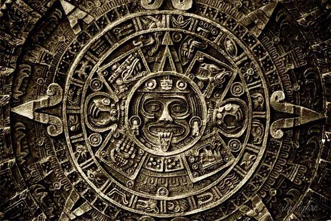 Người Maya không chỉ có một bộ lịch duy nhất, họ tạo ra rất nhiều bộ lịch